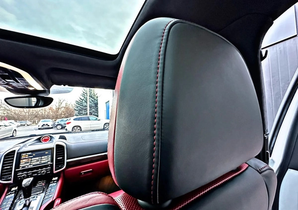Porsche Cayenne cena 160000 przebieg: 173108, rok produkcji 2013 z Żelechów małe 172